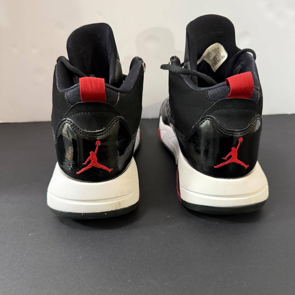 Jordan Max Aura 2 Mens Basketball Shoes Black Red Patent Leather Size 10 - Picture 8 of 16